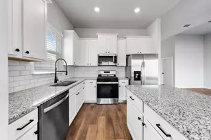 309 Lt John Decker Dr, San Marcos, TX 78666 - Photo 9