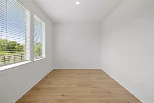1608 Kit Cir, Austin, TX 78758 - Photo 11