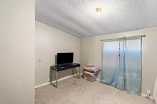 110 Belinda Ln, Kyle, TX 78640 - Photo 37