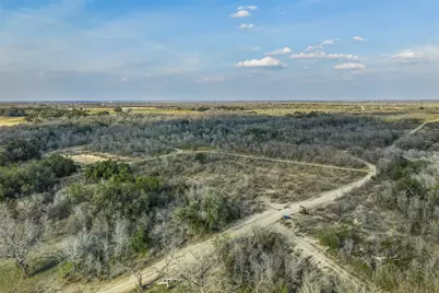 1144 Treetop Lane, Luling, TX 78648 - Photo 29