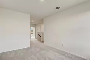 449 Stone Water Ln, Jarrell, TX 76588 - Photo 15