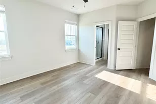 105 Zayd Ct, Jarrell, TX 76537 - Photo 13
