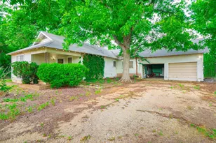 3104 S Main, Taylor, TX 76574 - Photo 1