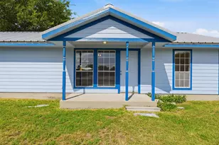 240 Park Meadow Dr, Jarrell, TX 76537 - Photo 3