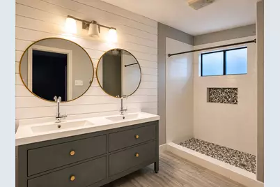 8900 Linton Drive, Austin, TX 78748 - Photo 11