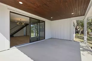 208 Ulupau Cir, Bastrop, TX 78602 - Photo 31