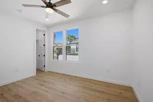 208 Ulupau Cir, Bastrop, TX 78602 - Photo 23