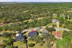 208 Ulupau Cir, Bastrop, TX 78602 - Photo 33