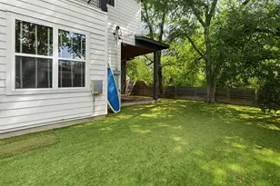 3304 E 17th St, Austin, TX 78721 - Photo 33