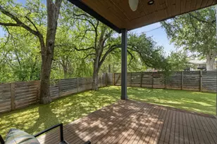3304 E 17th St, Austin, TX 78721 - Photo 3