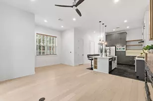 3304 E 17th St, Austin, TX 78721 - Photo 9
