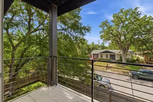 3304 E 17th St, Austin, TX 78721 - Photo 29