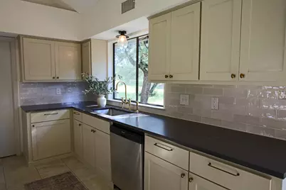 708 Cowal Drive S, Spicewood, TX 78669 - Photo 3