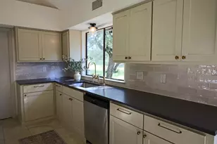 708 Cowal Dr S, Spicewood, TX 78669 - Photo 3