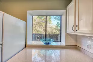 1411 Gracy Farms Ln, Austin, TX 78758 - Photo 9