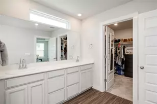 7502 Chesapeake Rail Ln, Austin, TX 78744 - Photo 23