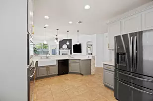 401 Wiltshire Dr, Hutto, TX 78634 - Photo 15