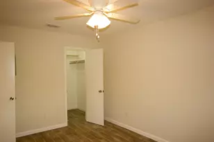 2100 E Stassney Ln, Austin, TX 78744 - Photo 11