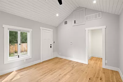 708 Sparks Avenue, Austin, TX 78705 - Photo 33