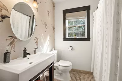 708 Sparks Avenue, Austin, TX 78705 - Photo 21