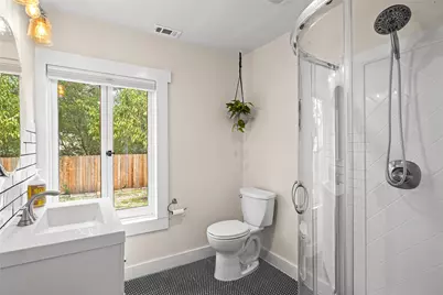 708 Sparks Avenue, Austin, TX 78705 - Photo 35