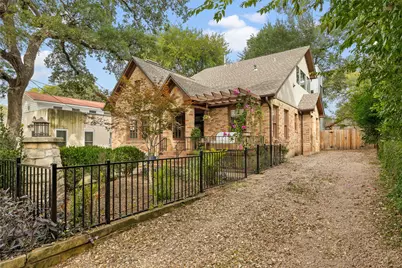 708 Sparks Avenue, Austin, TX 78705 - Photo 3