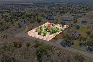 105 Rocky Summit Ct, Spicewood, TX 78669 - Photo 3