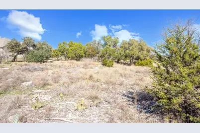 105 Rocky Summit Court, Spicewood, TX 78669 - Photo 15