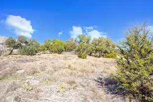 105 Rocky Summit Ct, Spicewood, TX 78669 - Photo 15