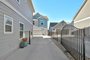 160 Rioja, Kyle, TX 78640 - Photo 3