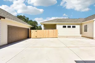472 Treadwell Ln, Kyle, TX 78640 - Photo 29