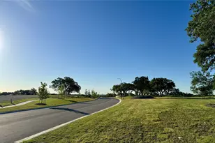 472 Treadwell Ln, Kyle, TX 78640 - Photo 5