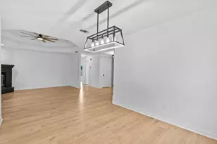 2101 Boxwood Path, Round Rock, TX 78664 - Photo 17