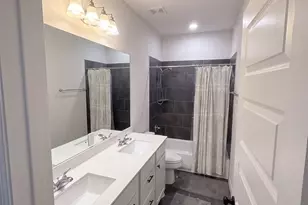 917 Grizzly Cv, Leander, TX 78641 - Photo 11