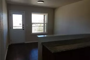 92 Sandstone Dr, Jarrell, TX 76537 - Photo 3