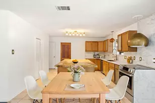 2412 Jones Rd, Austin, TX 78745 - Photo 5