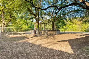 2412 Jones Rd, Austin, TX 78745 - Photo 35