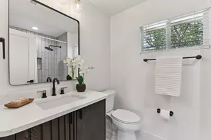 2011 Malvern Hill Dr, Austin, TX 78745 - Photo 11