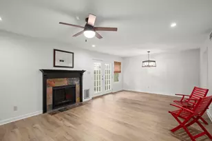 2009 Browning Dr, Austin, TX 78752 - Photo 7