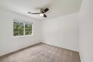 537 Roseberry St, Buda, TX 78610 - Photo 11