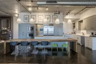 800 W 5th St, Austin, TX 78701 - Photo 9