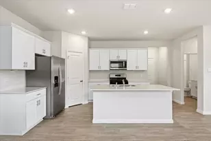 120 Raymondville Path Path, San Marcos, TX 78666 - Photo 3