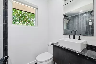 3004 Fontana Drive, Austin, TX 78704 - Photo 11