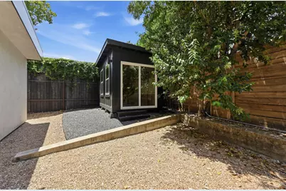 3004 Fontana Drive, Austin, TX 78704 - Photo 23