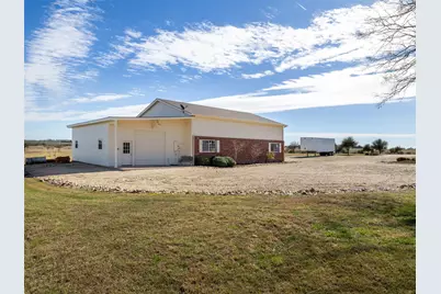 651 County Road 497, Taylor, TX 76574 - Photo 23