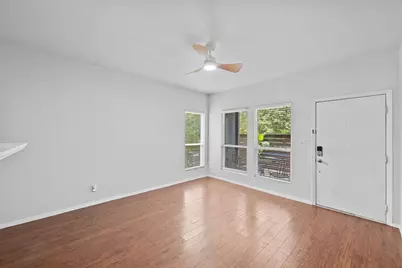 1509 W 39 1/2 Street #108, Austin, TX 78756 - Photo 3