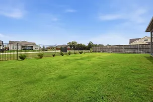 513 Barnhill Loop, Dripping Springs, TX 78620 - Photo 25