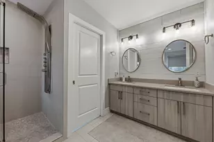 1405 Camelot Cir, Austin, TX 78745 - Photo 17