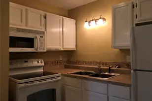 1000 W 26th St, Austin, TX 78705 - Photo 11