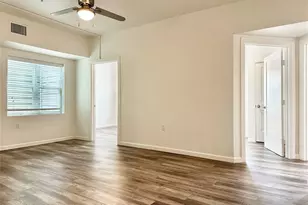 911 W 22nd St, Austin, TX 78705 - Photo 1